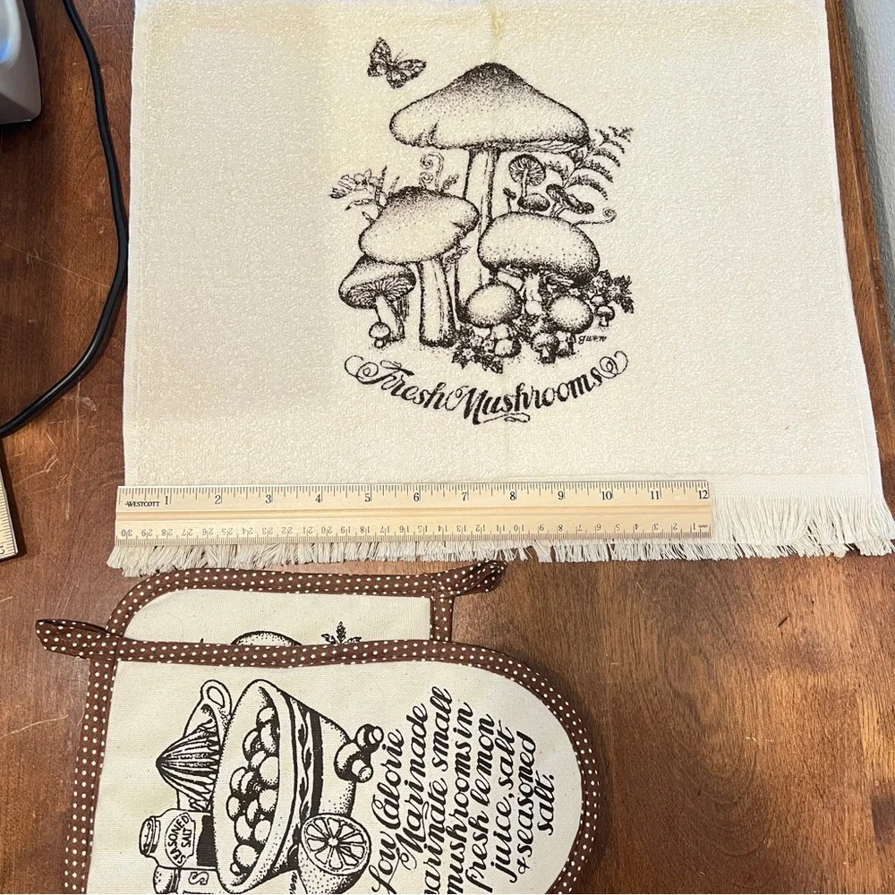 Vintage‎ Mushroom Print Kitchen Towel Mitt Hot Pad Set of 3 Cannon GWEN Artist